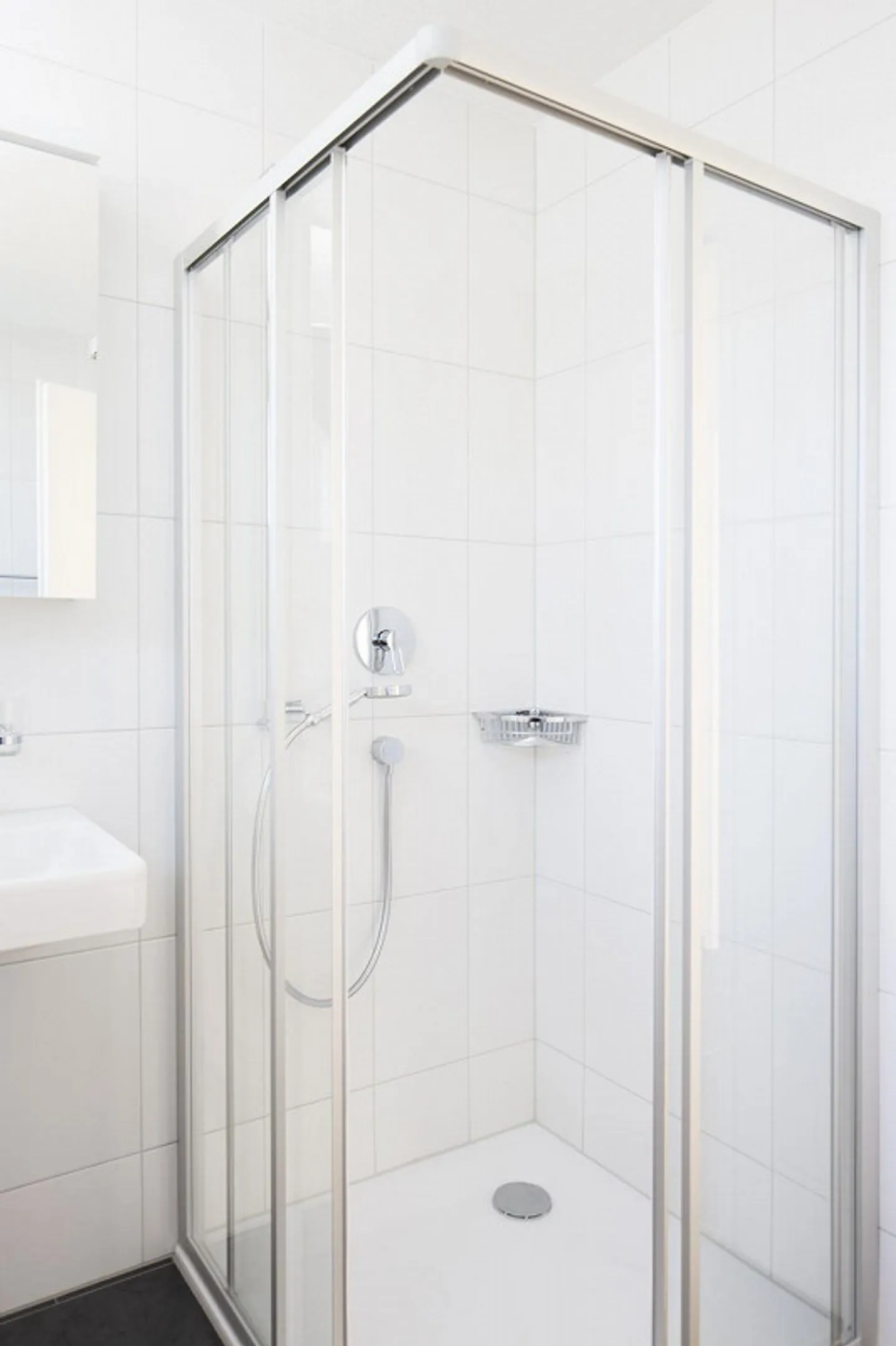 Penthouse apartment in a family-friendly residential area - Photo 9 of 11