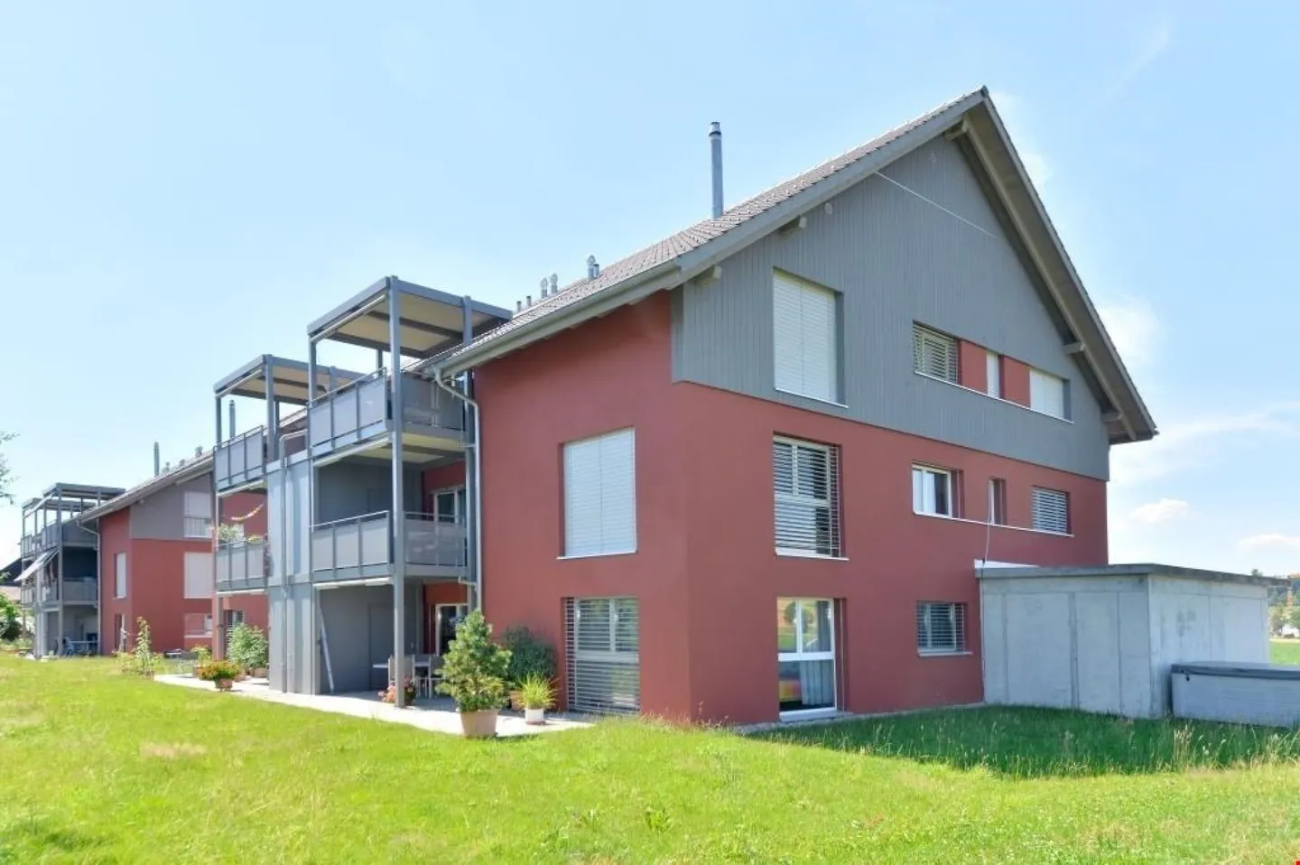 Appartement 3 1/2 pièces au rez-de-chaussée - Photo 1 sur 13