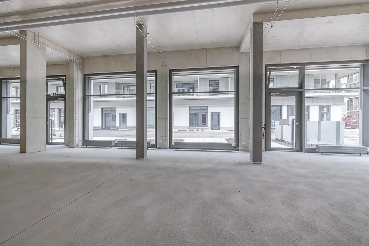 Commercial property in Zollikofen - Photo 2 of 5