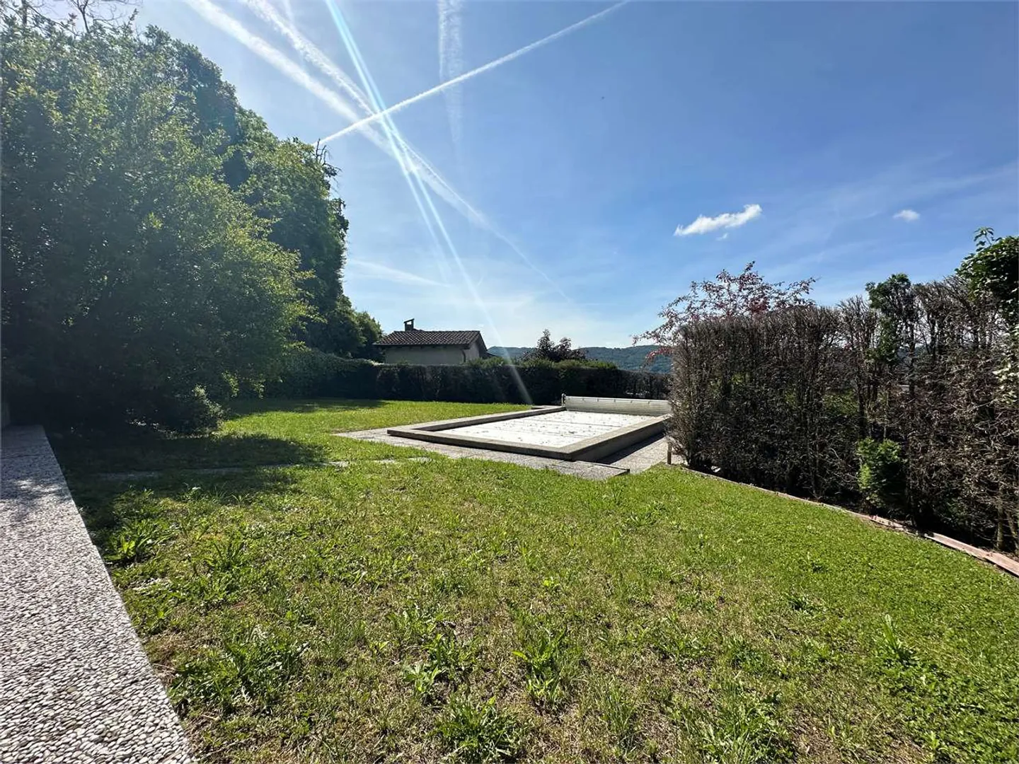 Prächtige Einfamilien-Villa mit Pool in Morbio Inferiore, exklusiv - Photo 1 of 13