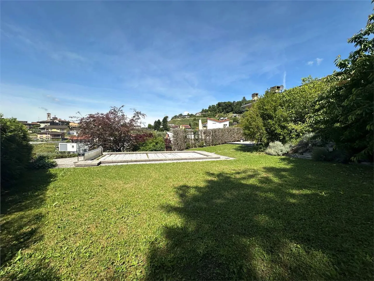 Prächtige Einfamilien-Villa mit Pool in Morbio Inferiore, exklusiv - Photo 4 of 13