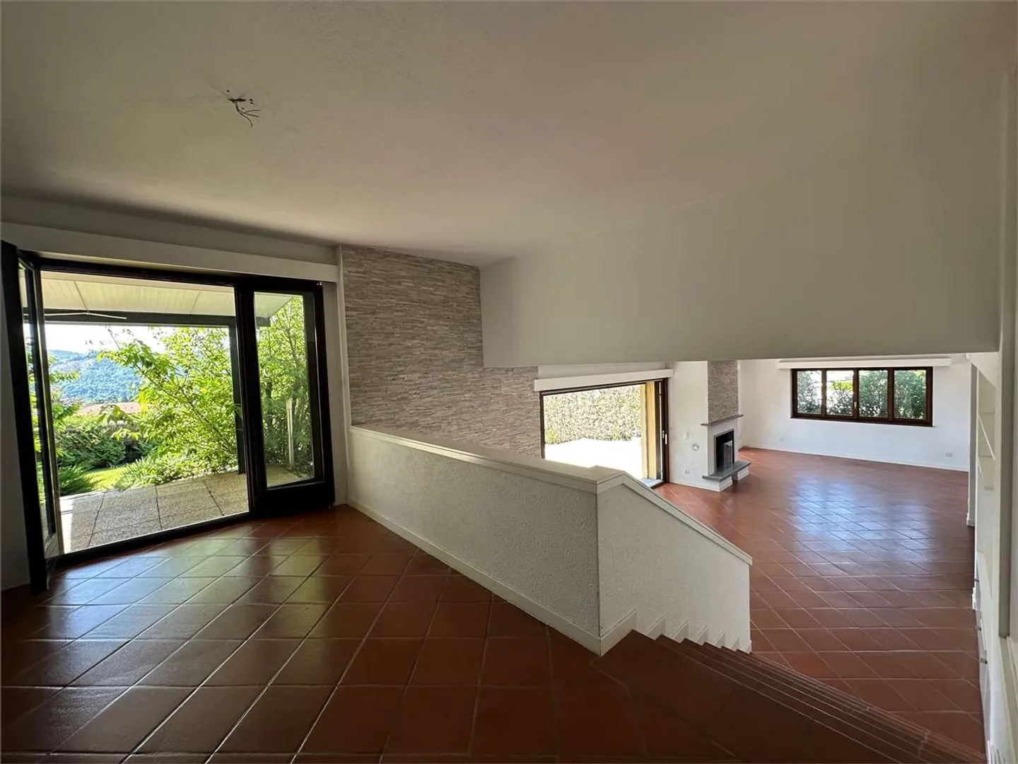 Prächtige Einfamilien-Villa mit Pool in Morbio Inferiore, exklusiv - Photo 6 of 13