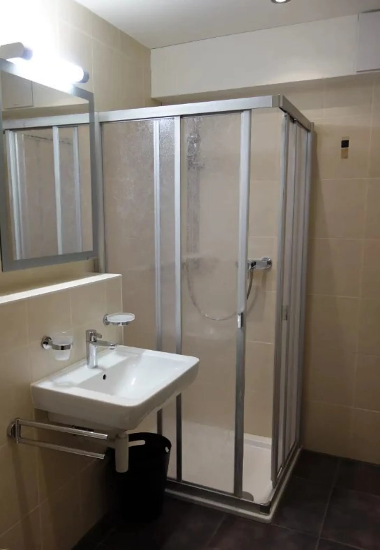 4.5 APPARTEMENT MEUBLE SKI AUX PIEDS - Photo 9 sur 11