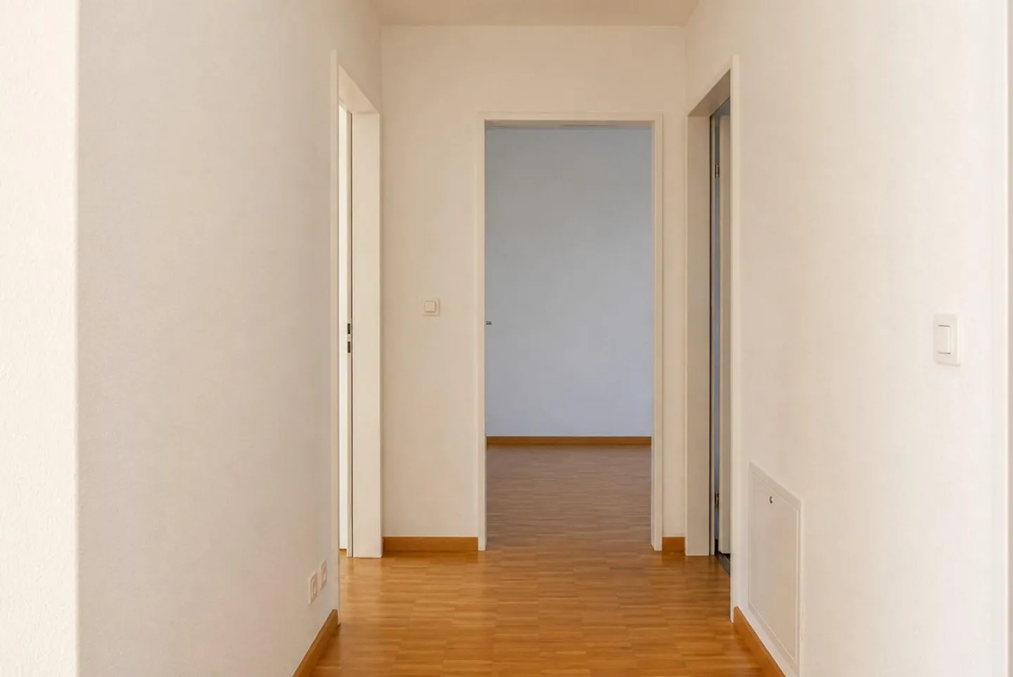 Appartement lumineux dans un endroit central à Oberwil - Photo 4 sur 9