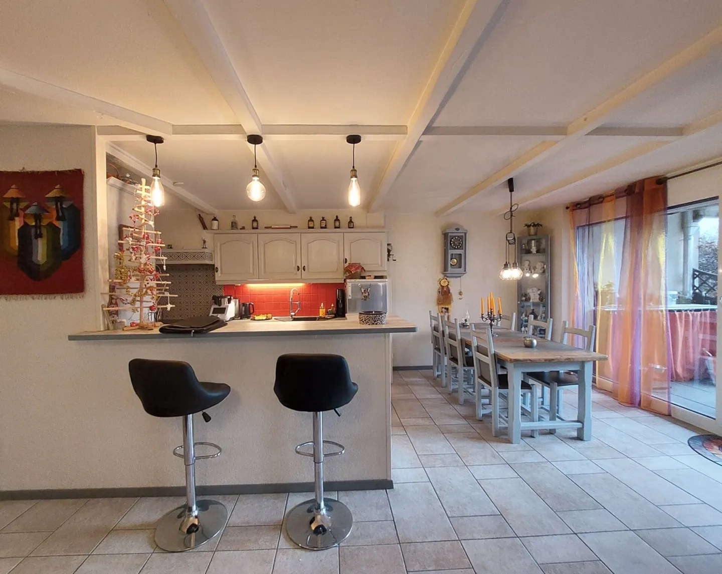 Modern 4.5-room apartment with garden - Photo 2 of 11