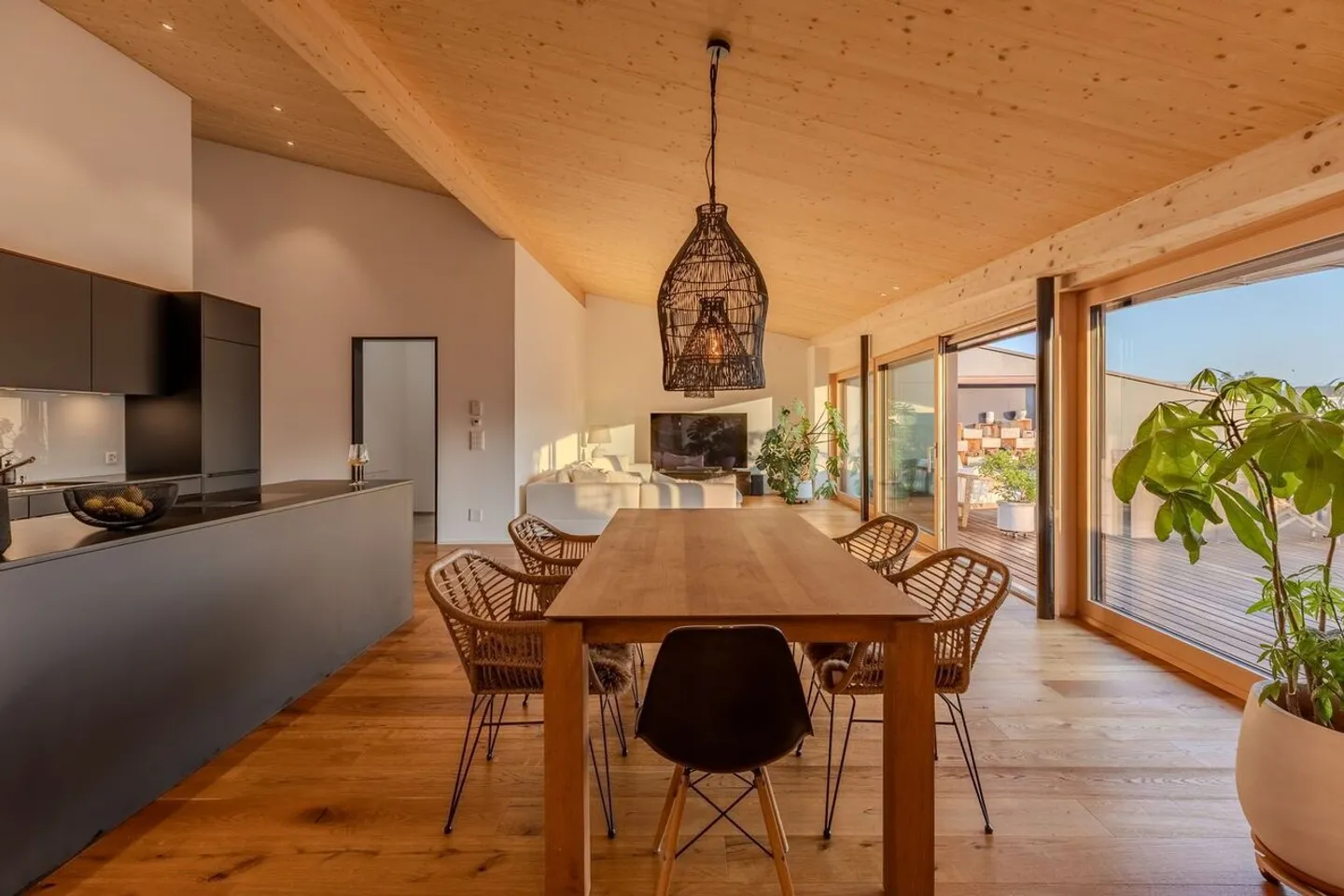 Architect's Penthouse over Widnau with 270° Alpine Panorama - Photo 7 of 13