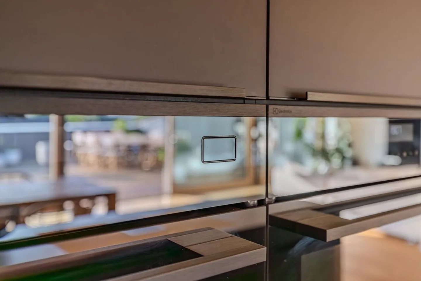 Architect's Penthouse over Widnau with 270° Alpine Panorama - Photo 9 of 13