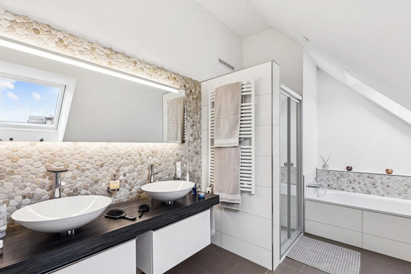 Grosszügige Maisonette mit Galerie - Foto 4 von 6