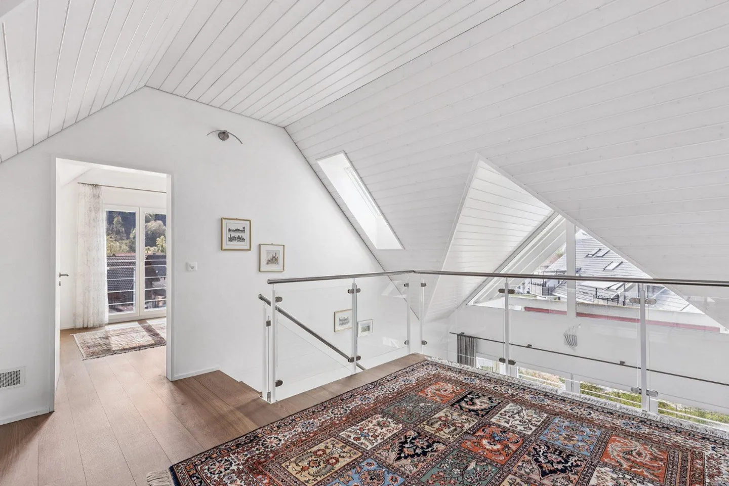 Grosszügige Maisonette mit Galerie - Foto 3 von 6