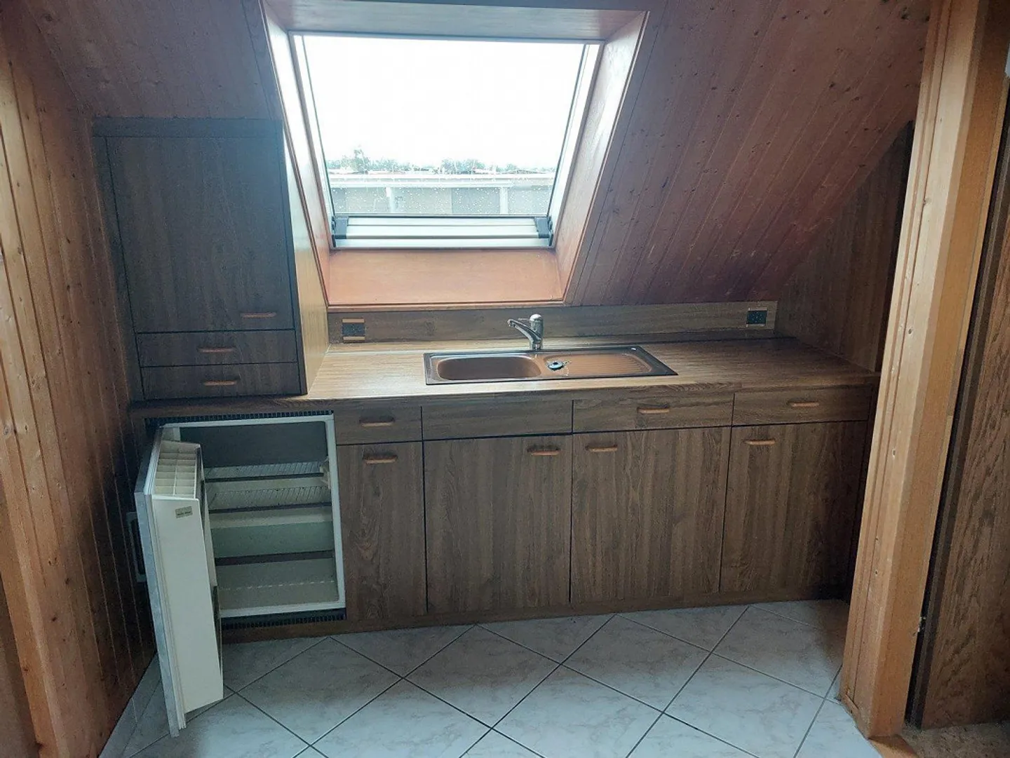 Cozy 2-Room Attic Apartment - Photo 3 of 10