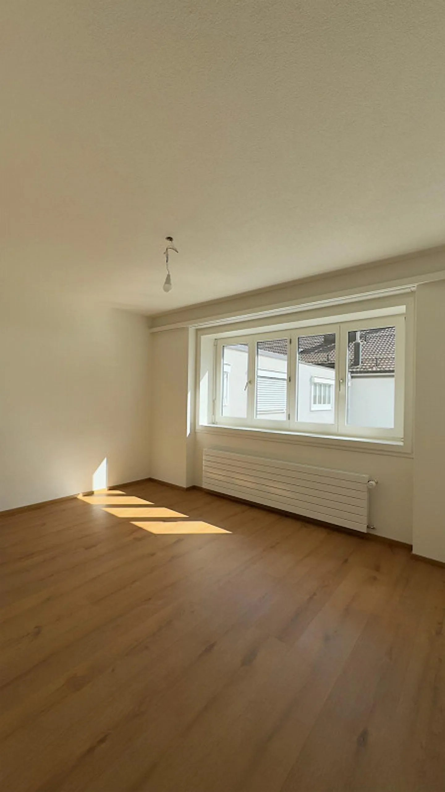 Situé au centre et fraîchement rénové - Photo 6 sur 10