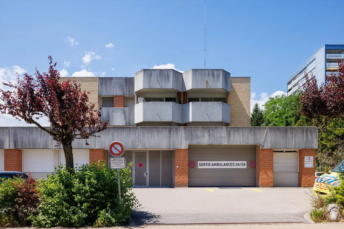 Deposit - Photo 1 of 7