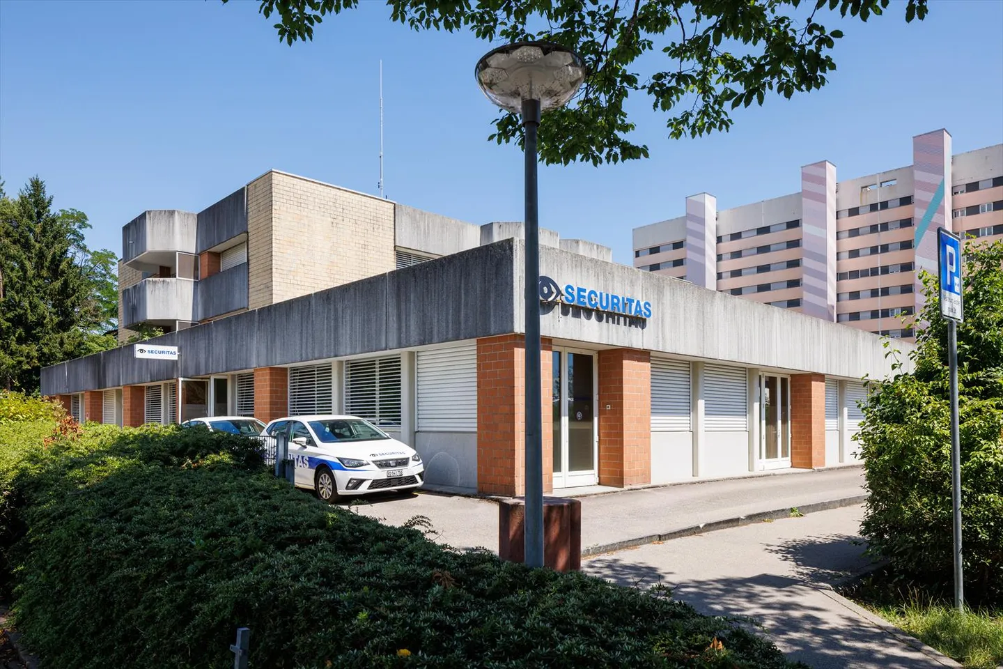 Deposit - Photo 3 of 7