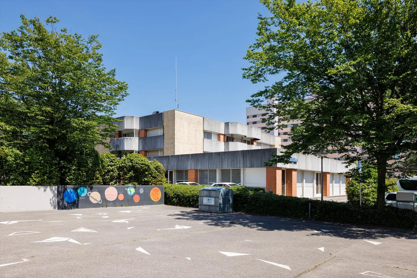 Deposit - Photo 4 of 7