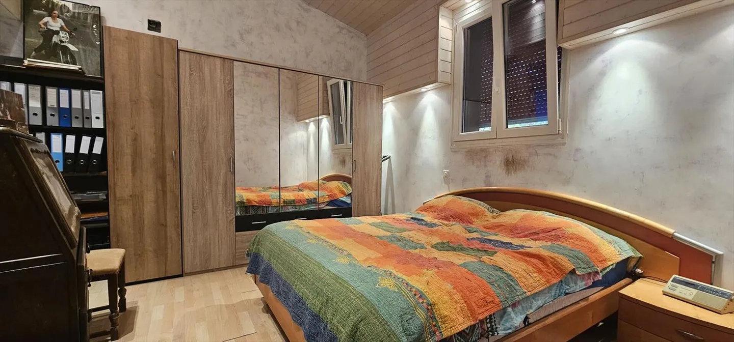 Casa 7 stanze - Foto 7 di 8