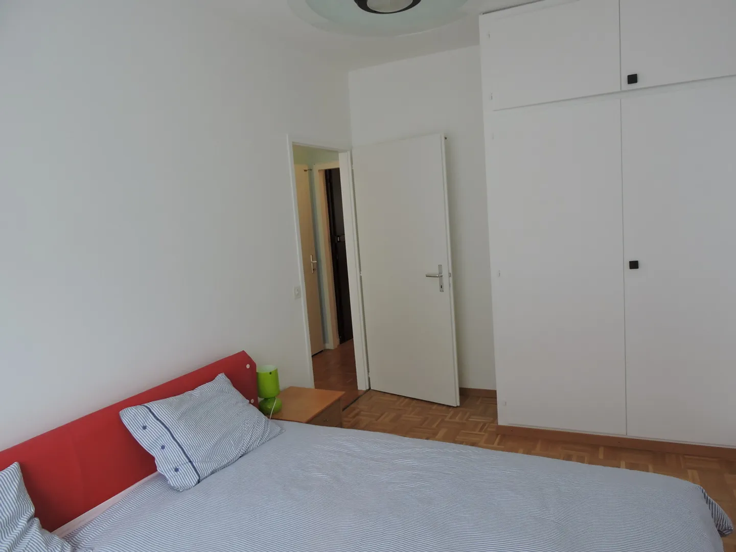 Charming Apartment near UN - Photo 5 of 7