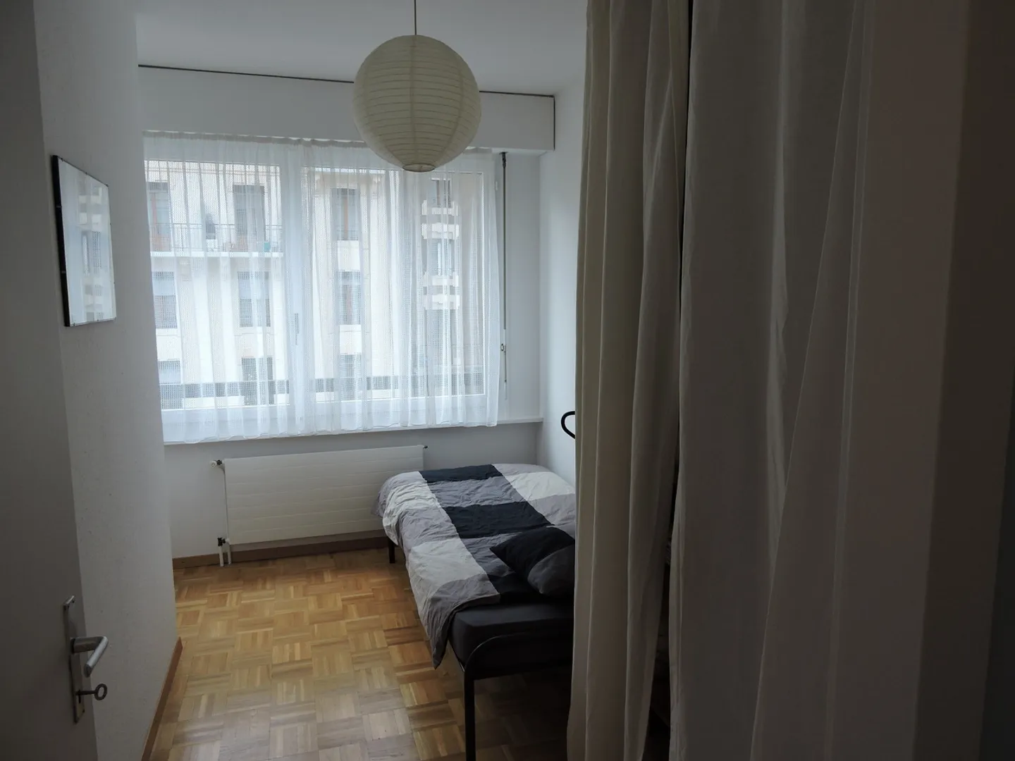 Charming Apartment near UN - Photo 6 of 7