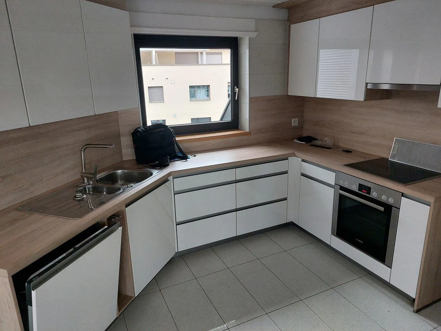 Attico da sogno di 4,5 stanze con sauna e vasca idromassaggio - Foto 3 di 13