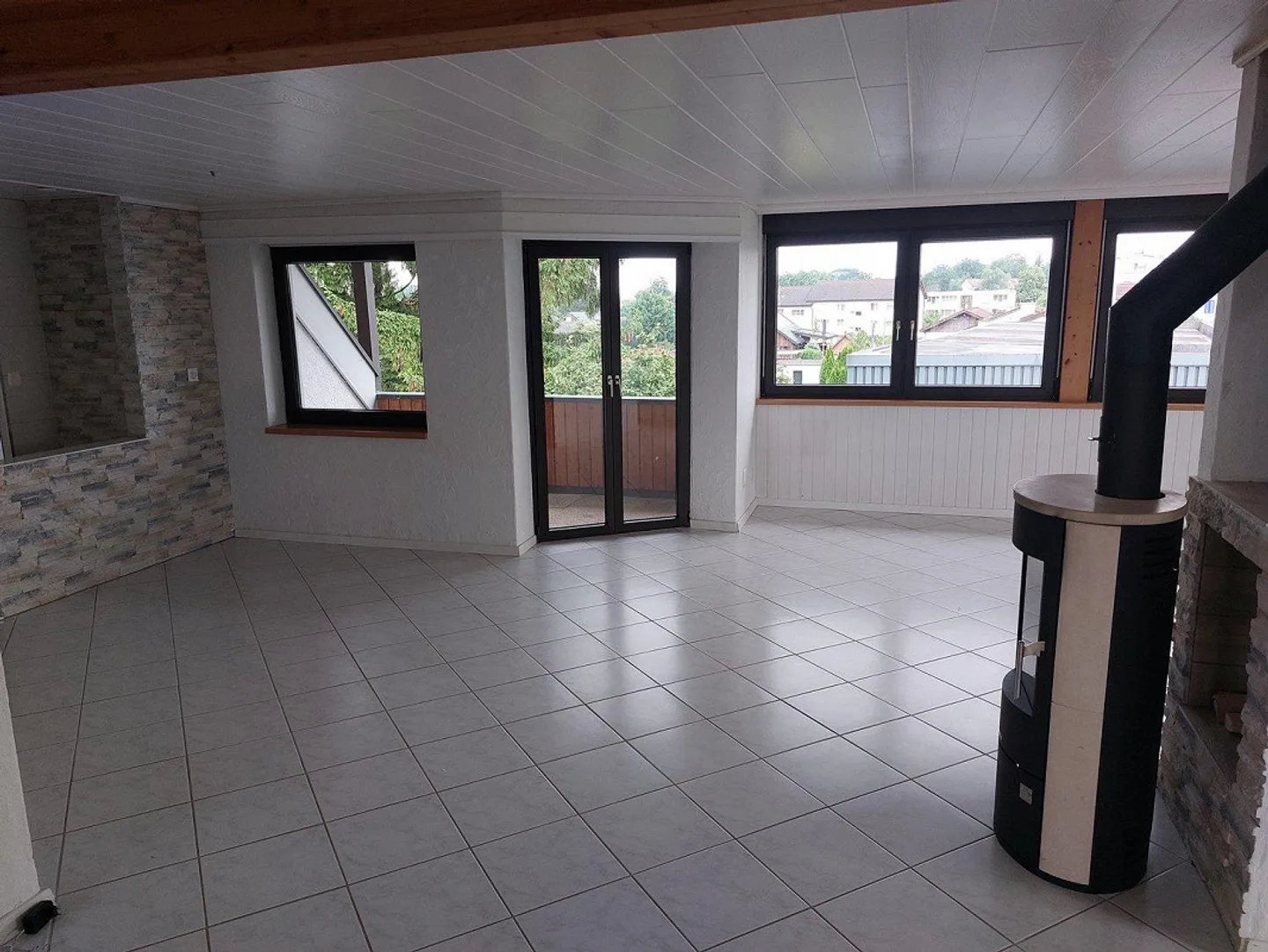 Attico da sogno di 4,5 stanze con sauna e vasca idromassaggio - Foto 4 di 13