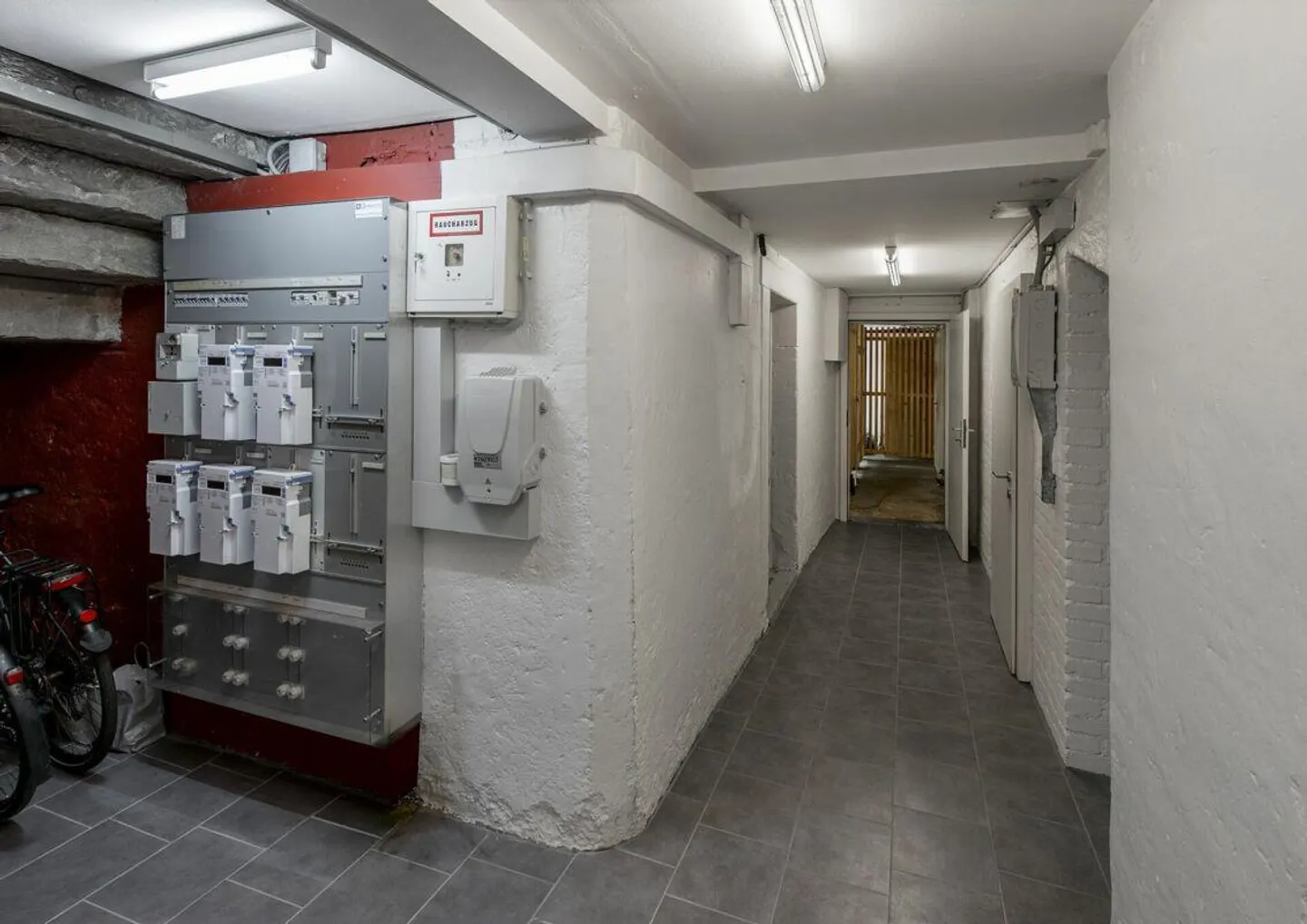 CHARMANTE ANLAGEIMMOBILIE AN BEGEHRTER ZÜRCHER LAGE - Foto 13 di 17