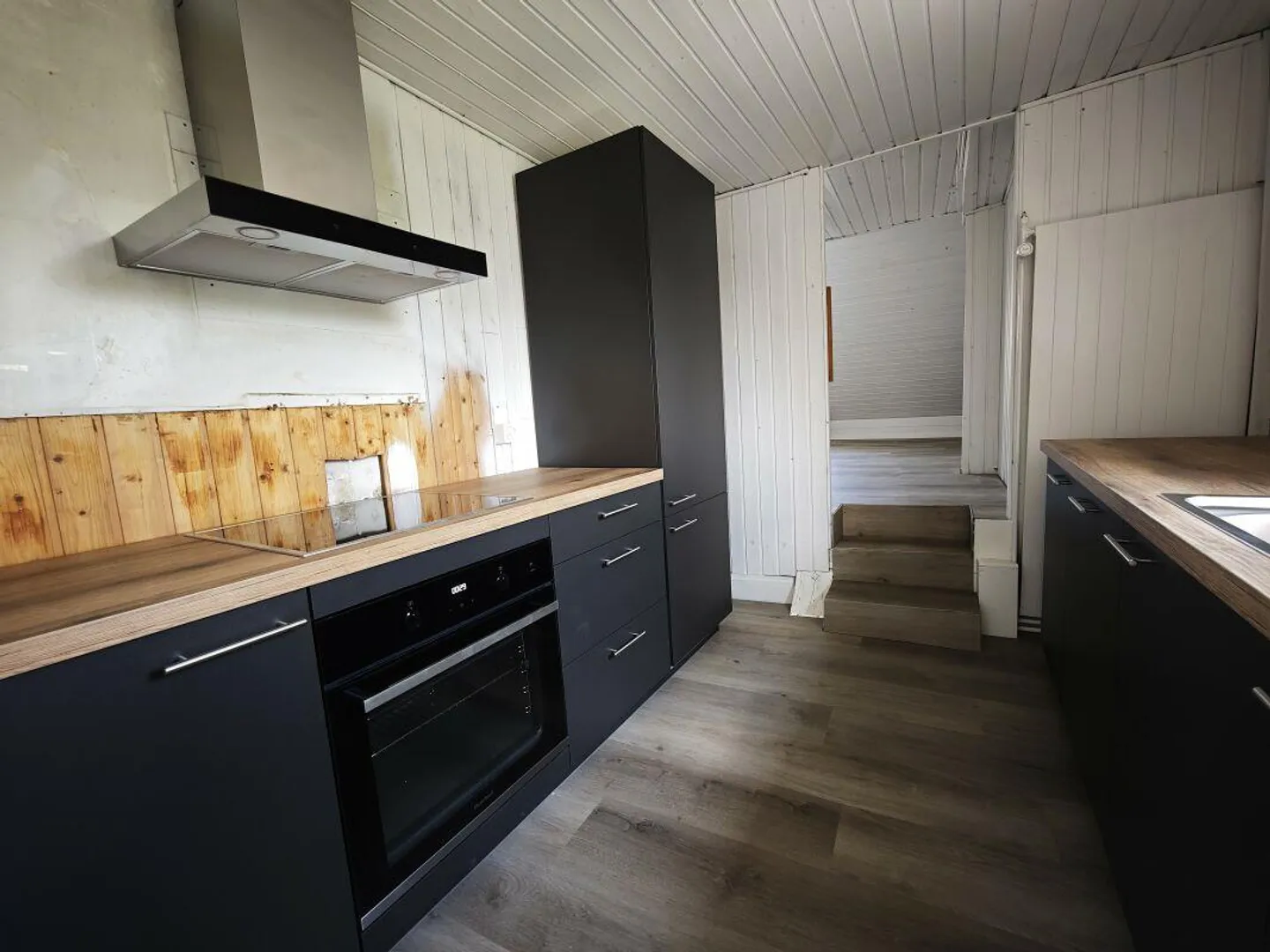 Frisch sanierte 4.5-Zimmer-Dachwohnung mit Charme und Stil - Foto 3 von 8