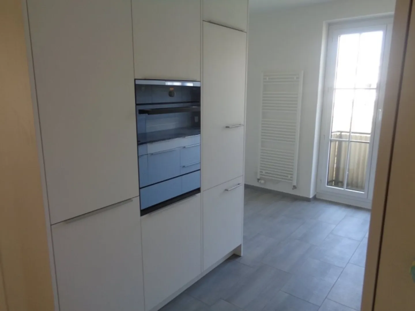 Grosszügige 5-Zimmer-Wohnung in Zürich-Witikon - Foto 3 von 12