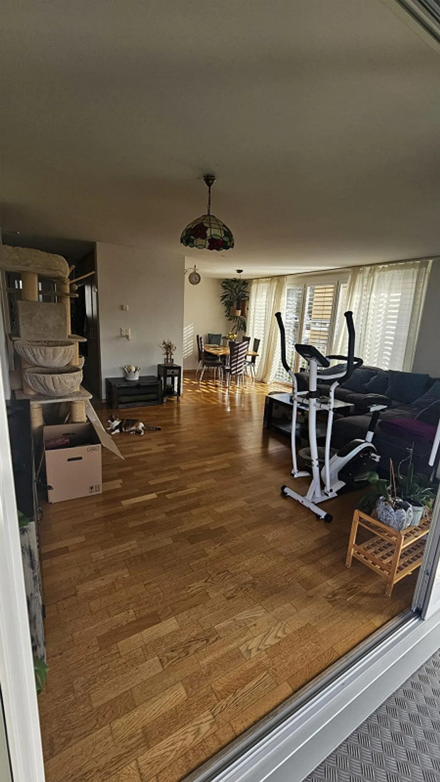 Appartement lumineux de 4,5 pièces au 1er étage dans un quartier calme - Photo 6 sur 11