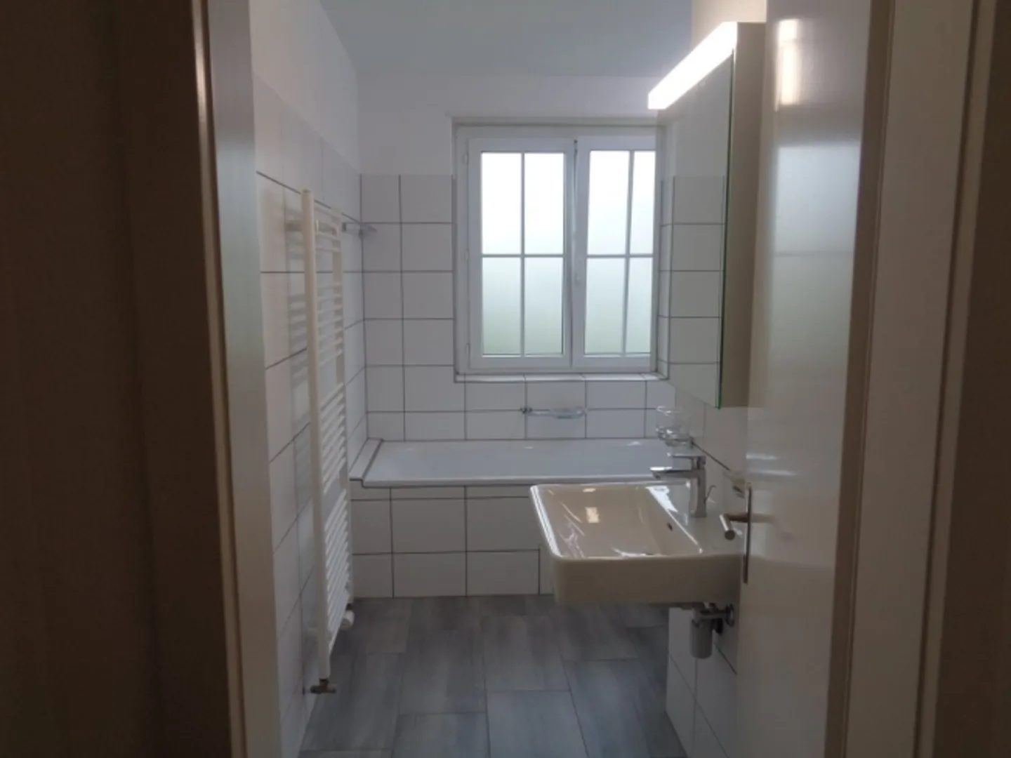 Grosszügige 5-Zimmer-Wohnung in Zürich-Witikon - Foto 6 von 12