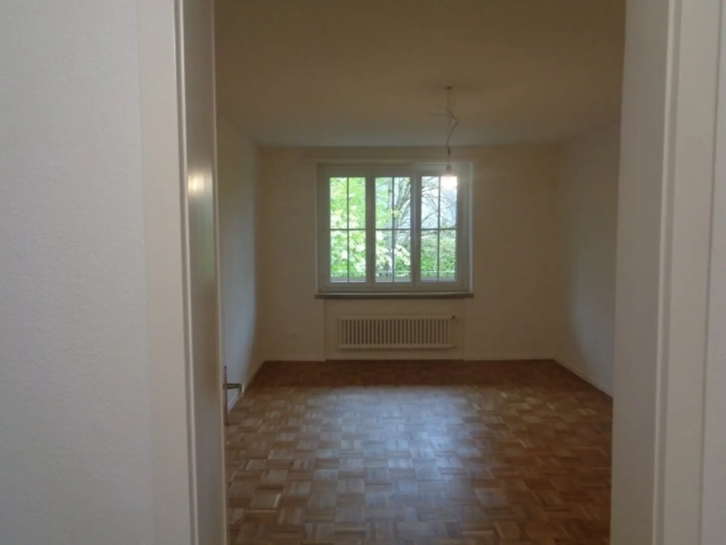 Grosszügige 5-Zimmer-Wohnung in Zürich-Witikon - Foto 11 von 12