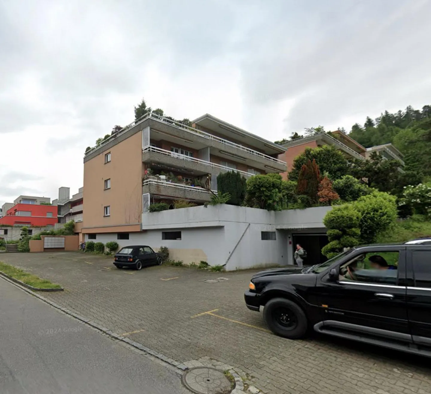 Garage space in a central location in Turgi - Photo 1 of 2