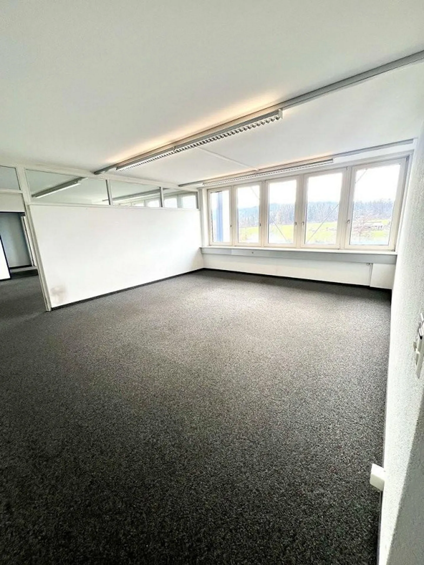 Modernes Büro in Dottikon - Foto 3 von 5