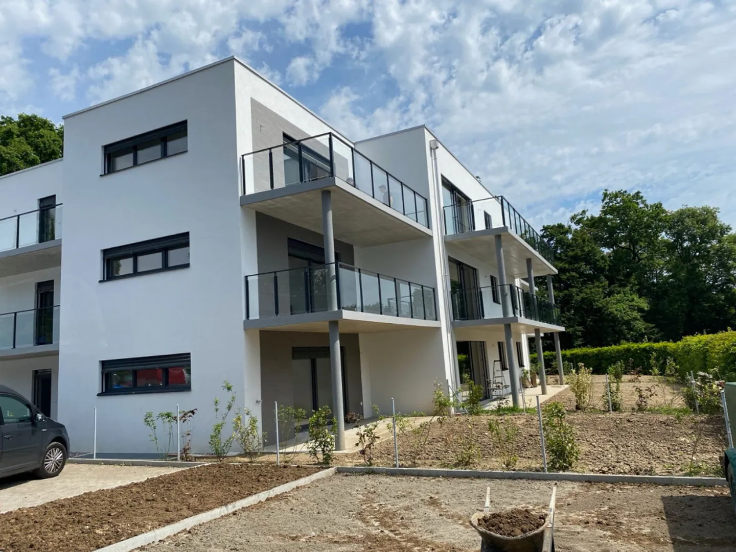 EXCEPTIONAL JEWEL IN PREGNY-CHAMBÉSY: 5.5 NEW ROOMS (2022) RIGHT BANK! - Photo 11 of 13