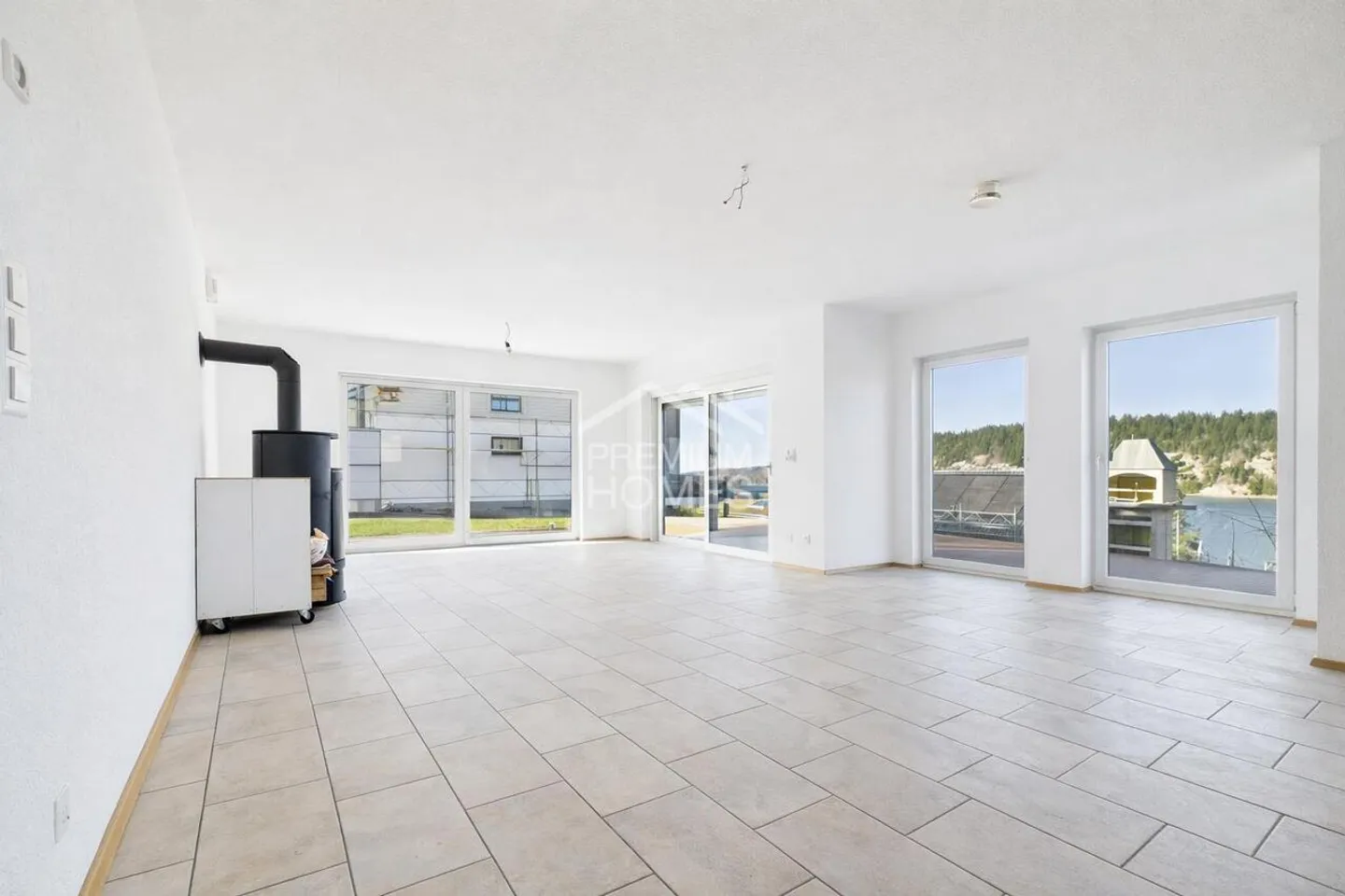 Villa mit Seeblick und Ruhe - Foto 3 von 9