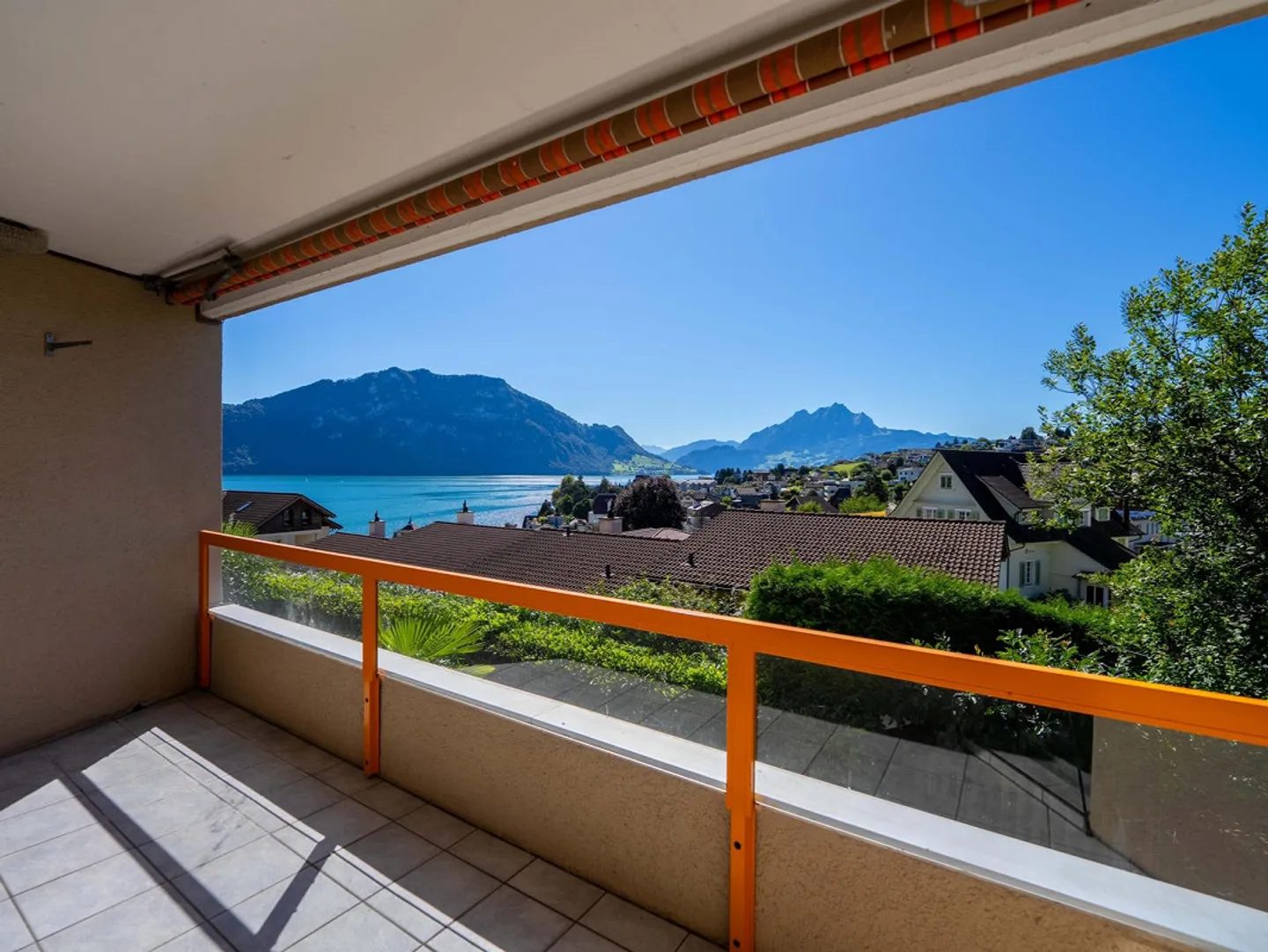 Appartamento attraente di 4,5 stanze con vista lago - Foto 1 di 6