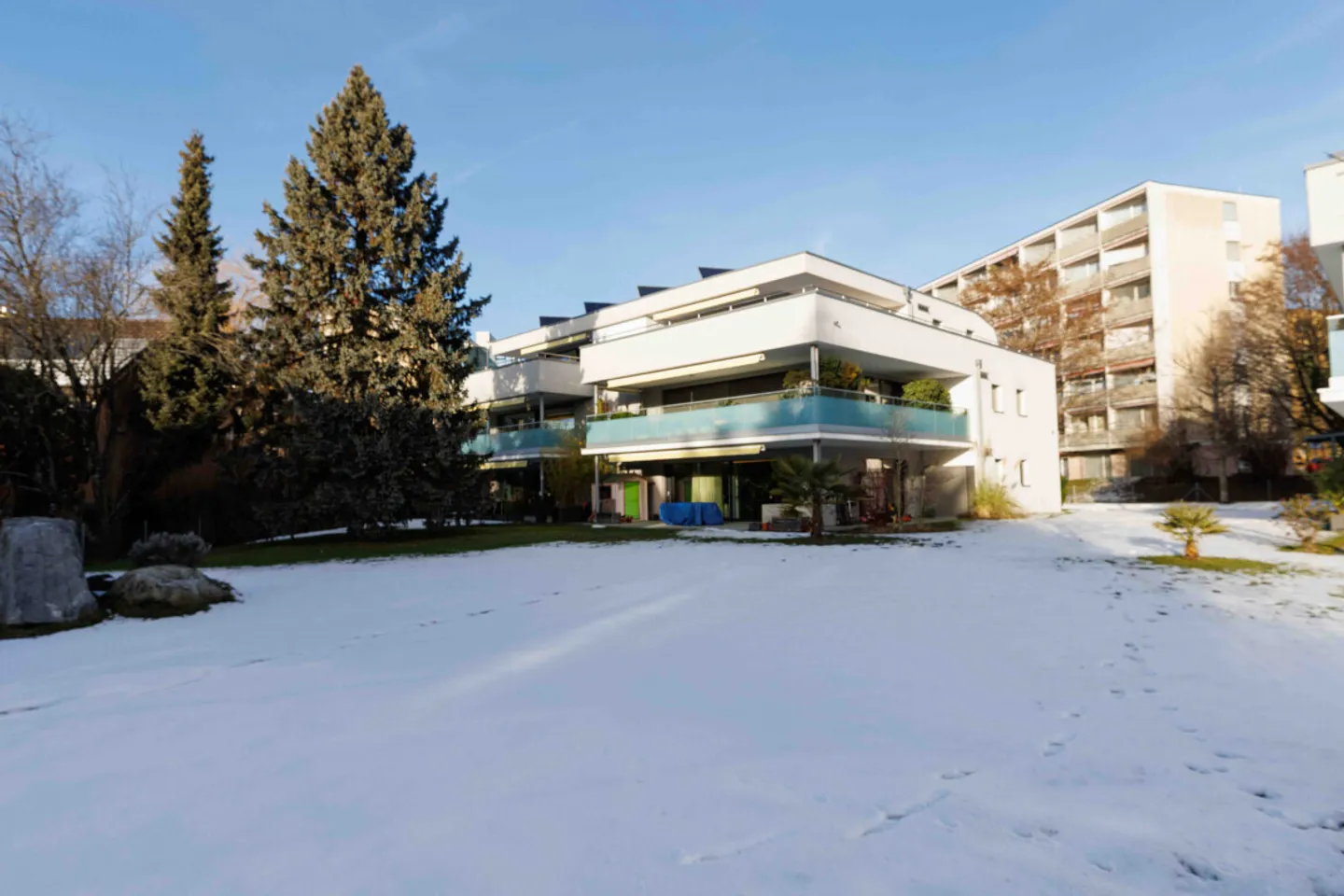 Beautiful 3.5 Room Apartment Quiet - Photo 10 of 11