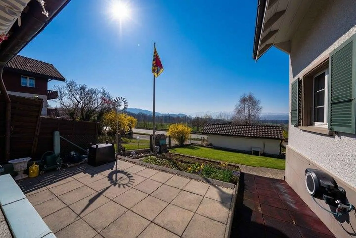 Incantevole casa unifamiliare di 4,5 stanze con grande potenziale e vari... - Foto 8 di 9