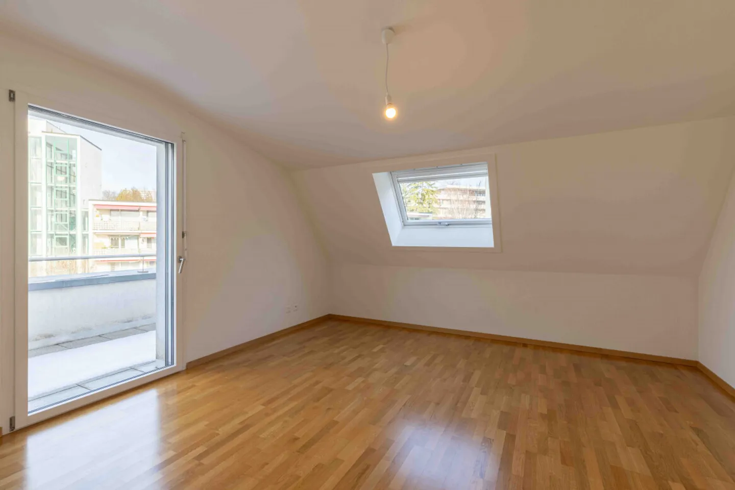 Beautiful 3.5 Room Apartment Quiet - Photo 5 of 11