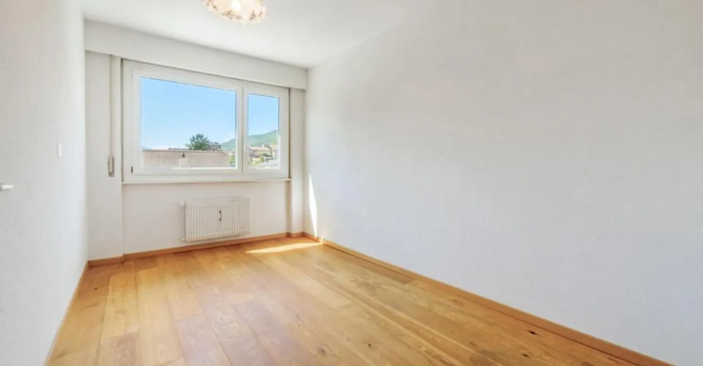 Bright 4.5 rooms ideally located with garage box - Photo 7 of 11