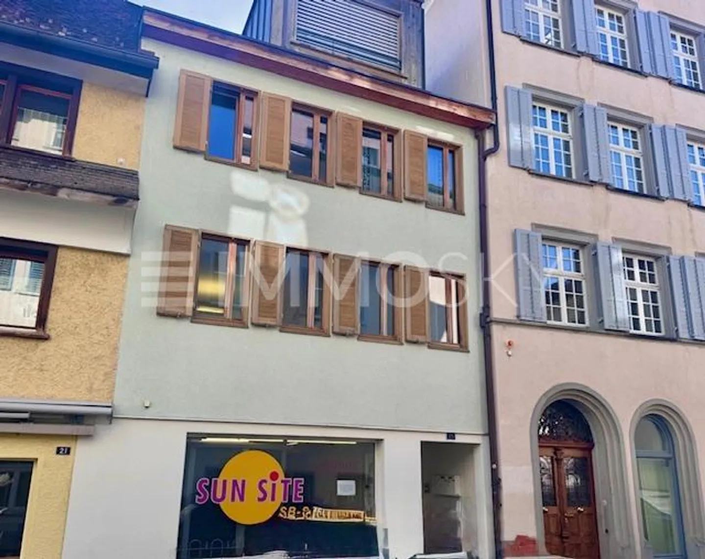 Renditeobjekt mit Ladenlokal - Foto 1 von 5