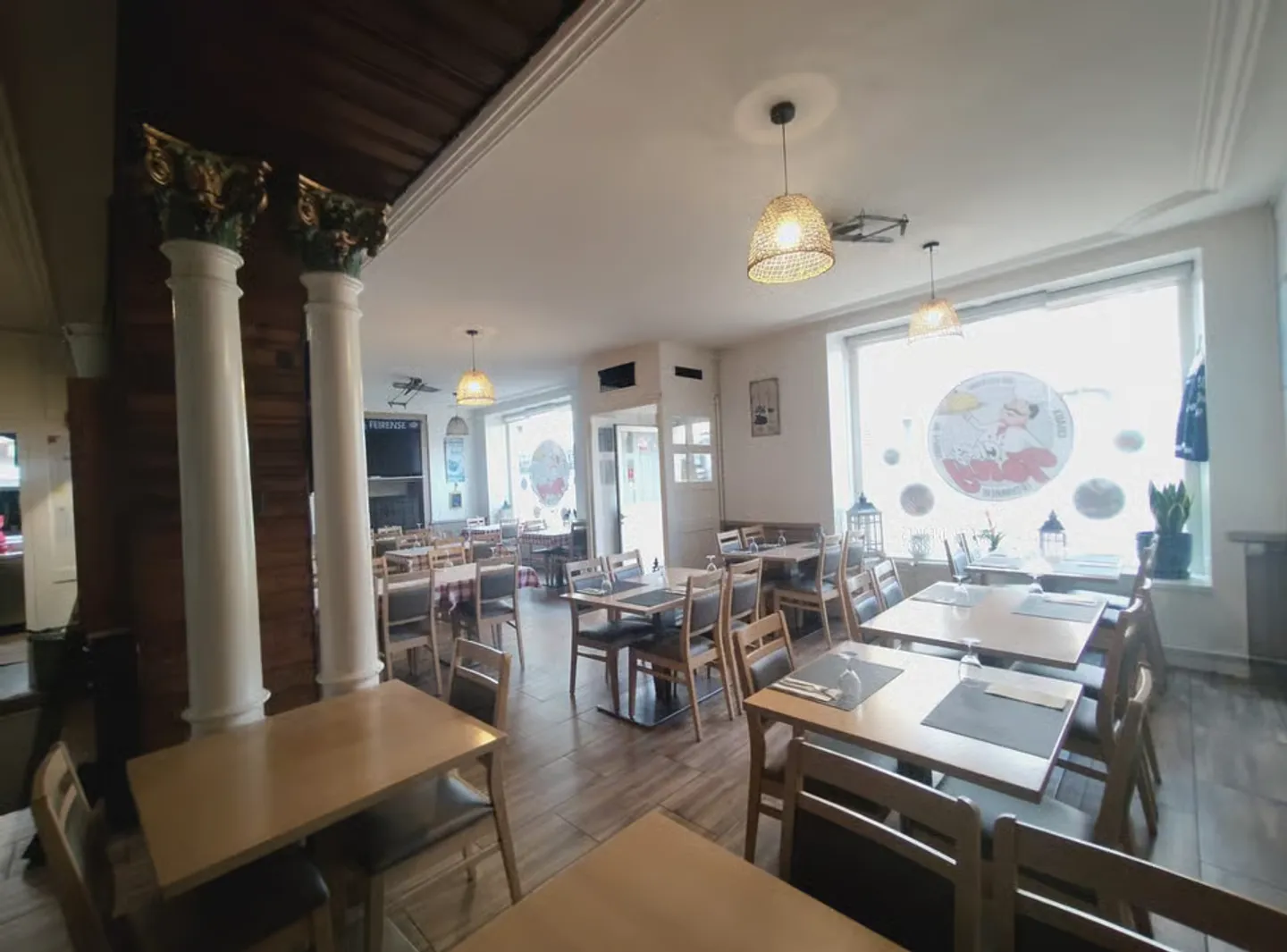 Café-Restaurant à vendre à La Chaux-de-Fonds - Photo 1 of 3