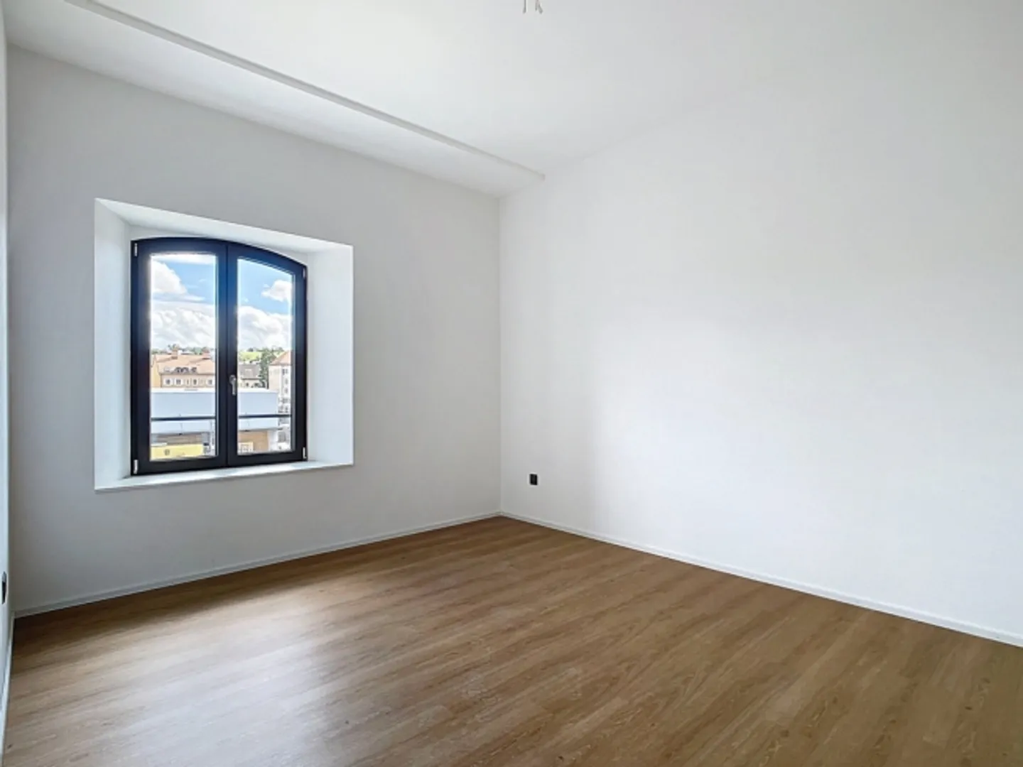 Appartement à colombages de 2,5 pièces avec balcon - Photo 5 sur 10