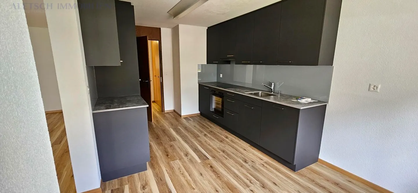 In vendita, appartamento di 4,5 stanze a Brig / VS - Foto 2 di 11