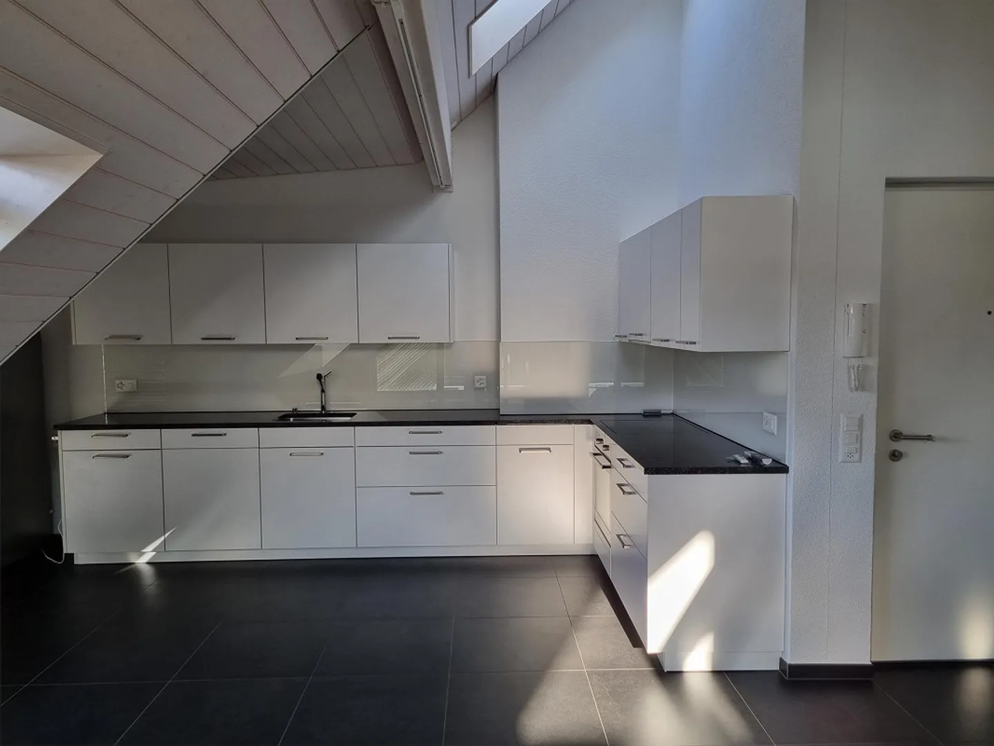 Magnifique appartement sous les combles de 3 1/2 pièces à louer à Messen/SO - Photo 5 sur 16