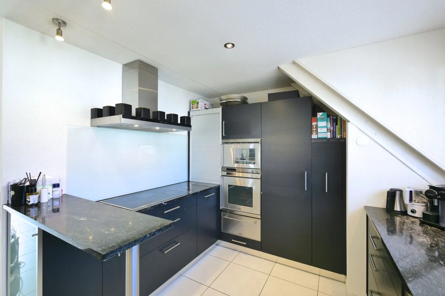 Appartement en duplex 4½ pièces avec vue dégagée - Photo 3 sur 9