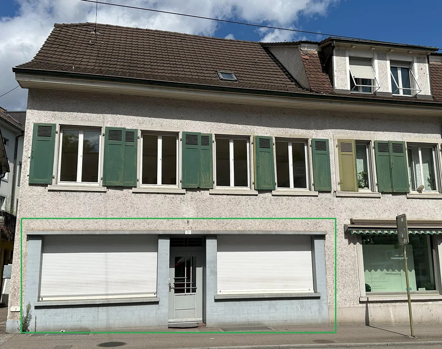 Büro-/Praxisräume im Erdgeschoss an Toplage in Binningen - Foto 1 di 12