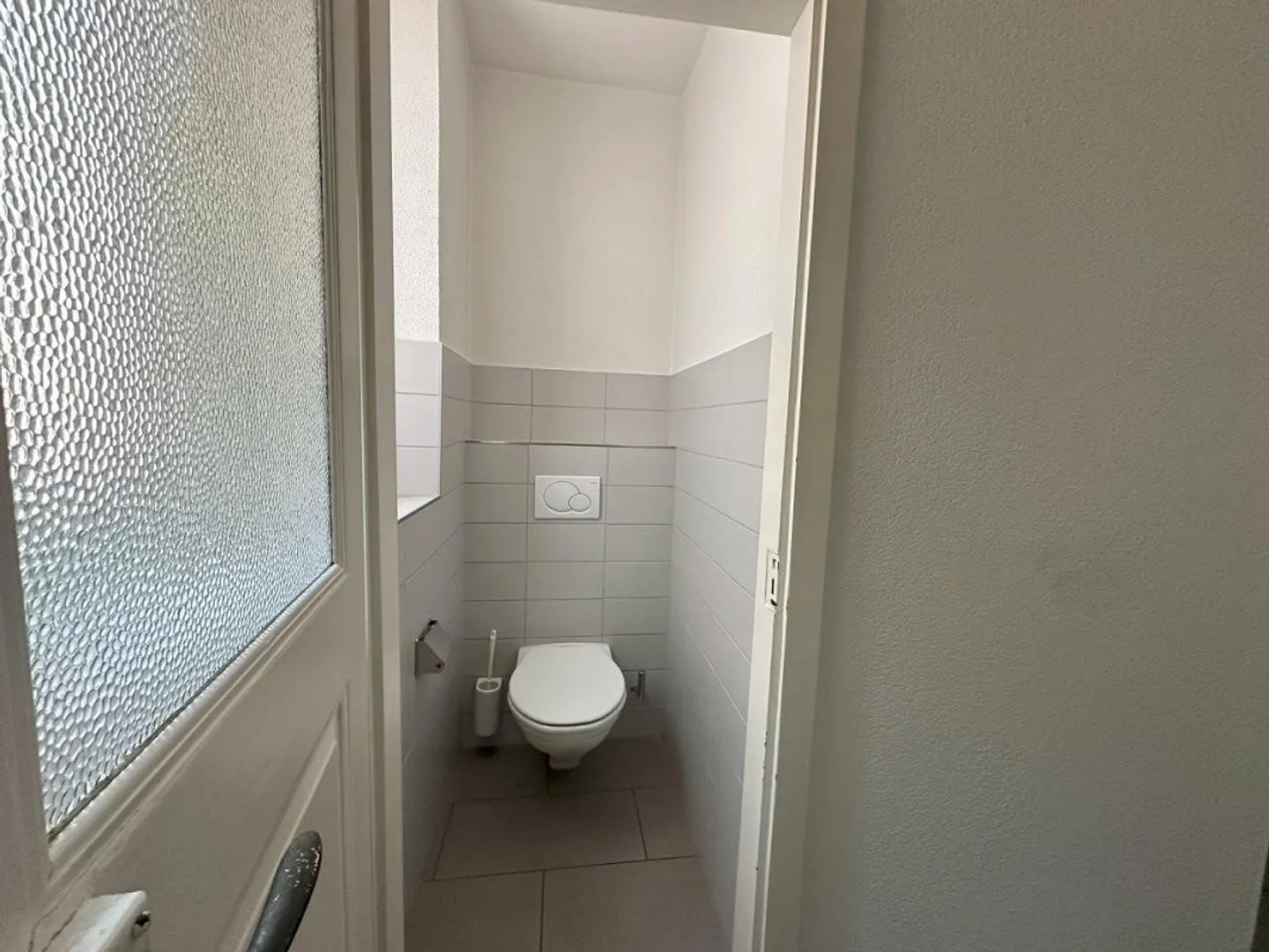 Büro-/Praxisräume im Erdgeschoss an Toplage in Binningen - Foto 10 di 12