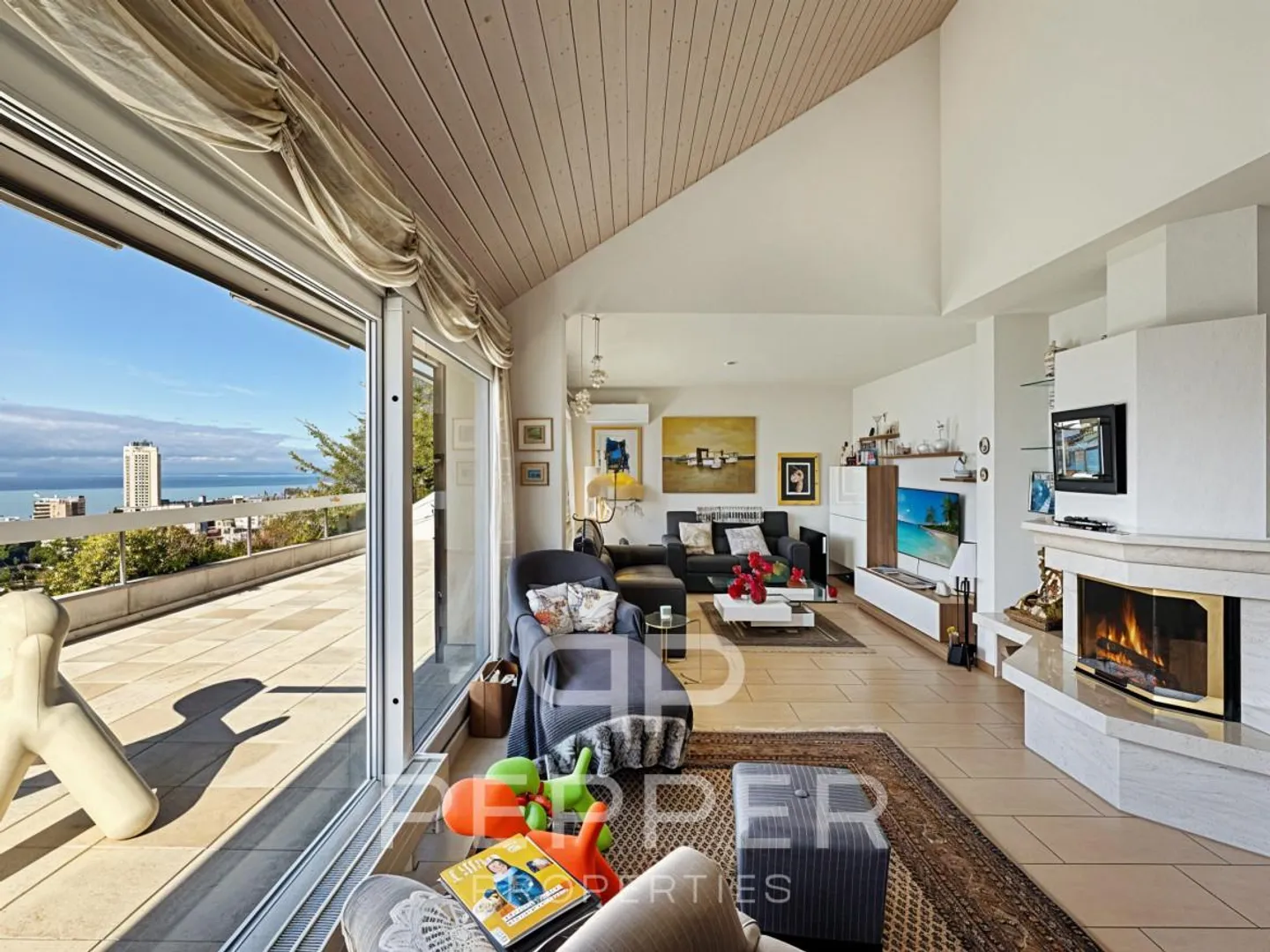 Raro duplex attico con vista panoramica sul Lago di Ginevra e le Alpi - Foto 5 di 13