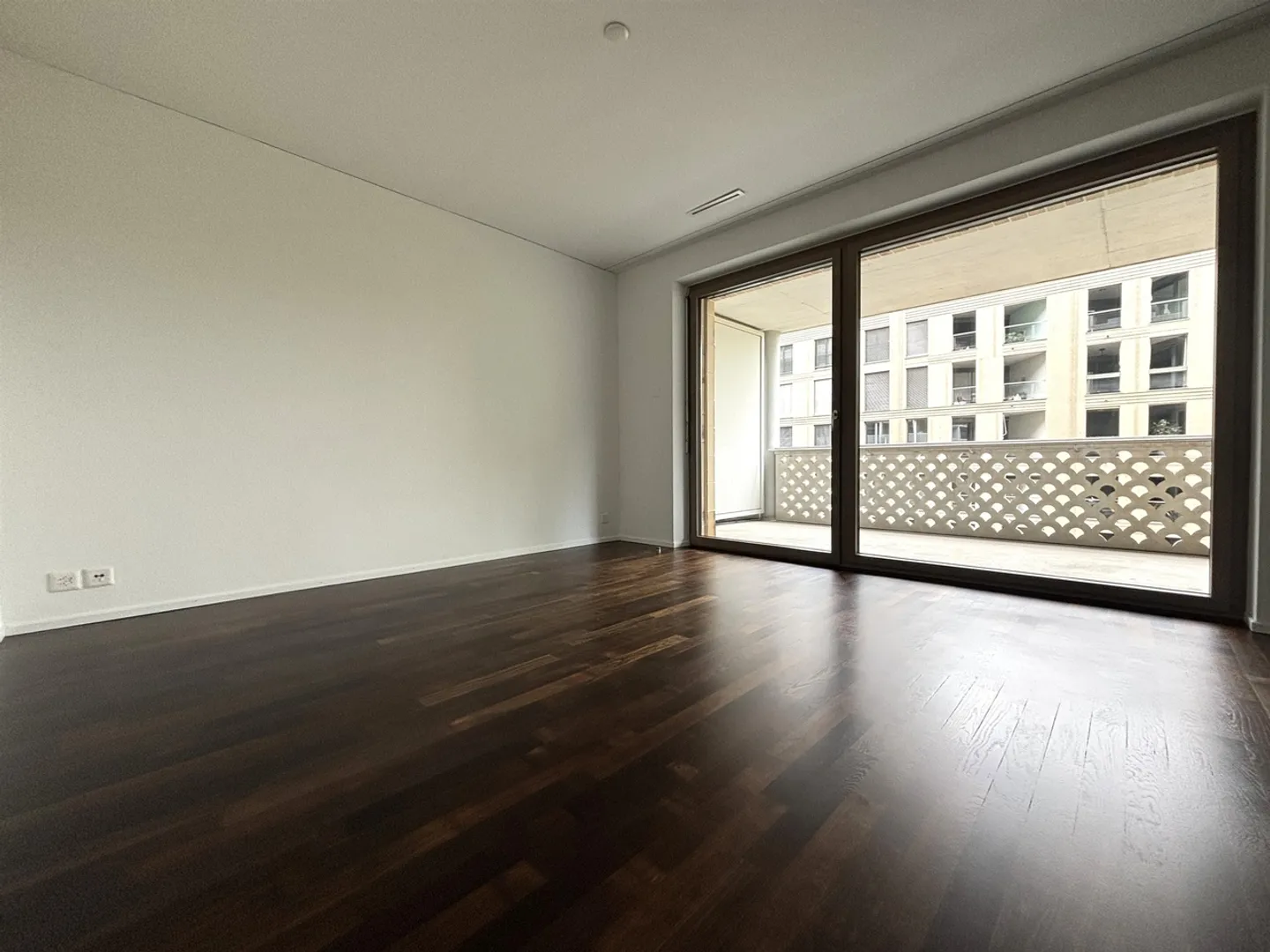 Urban Living in the Heart of Vibrant District 5 - Photo 4 of 8