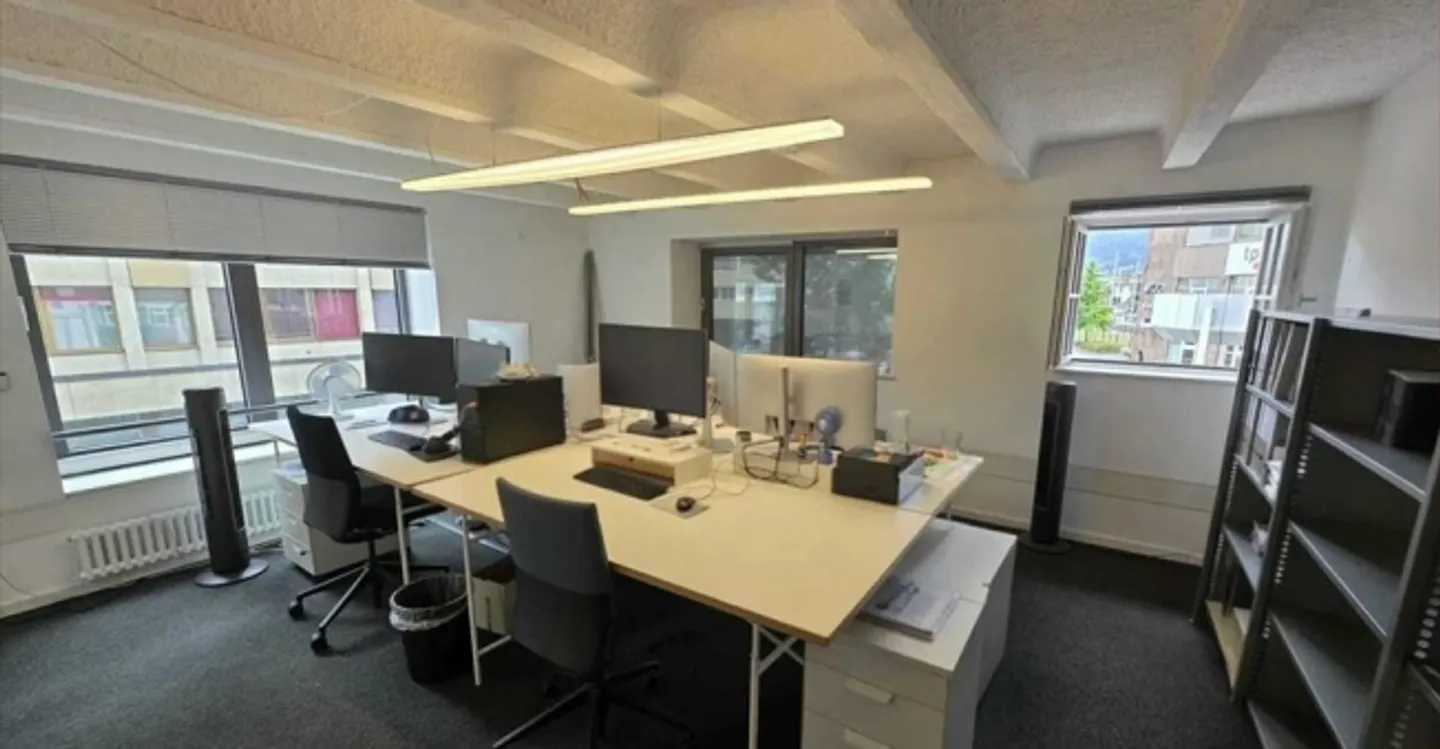 «Bureau 5 pièces» - Photo 6 sur 10