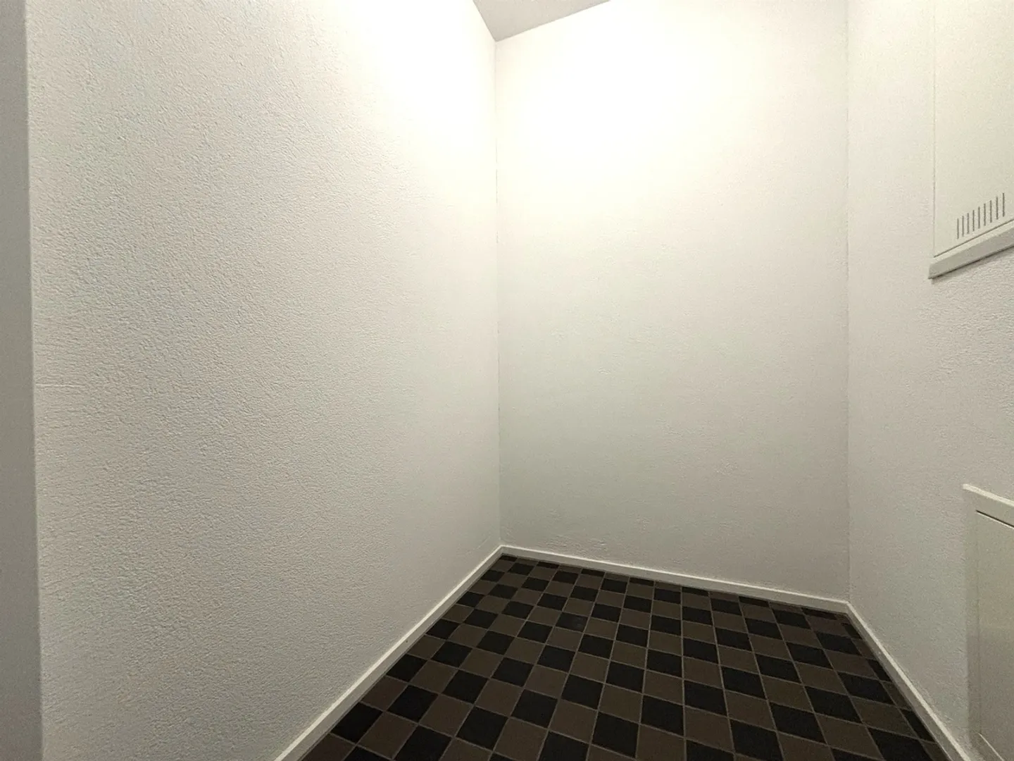 Urban Living in the Heart of Vibrant District 5 - Photo 5 of 8